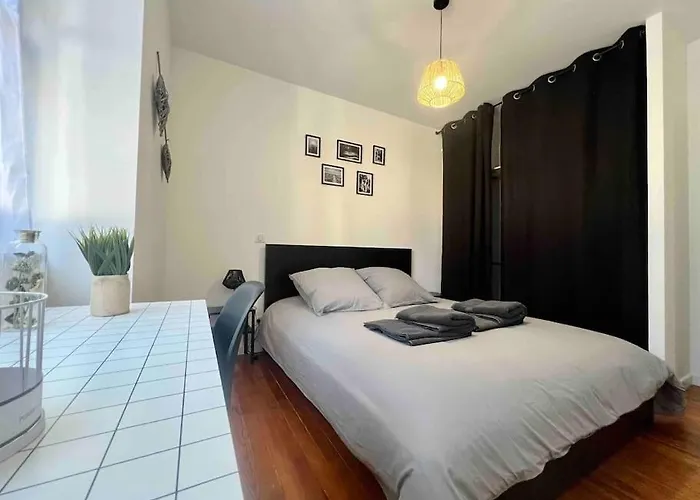 Appartement Climatise 4 Personnes / Centre-Ville