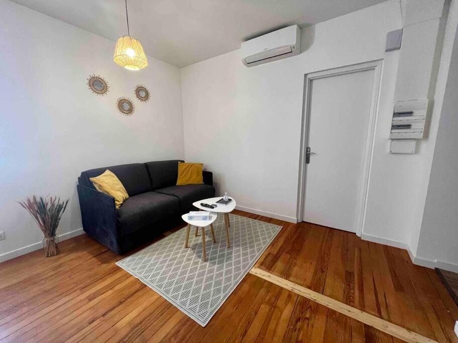 Apartment Climatise 4 Personnes / Centre-ville *